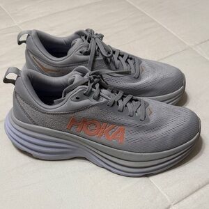 Hoka women’s Bondi 8b Gray Athletic Shoes